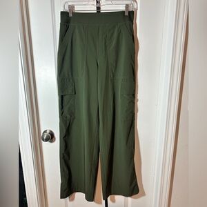 Athleta Brooklyn Heights High Rise Cargo Pants size 4